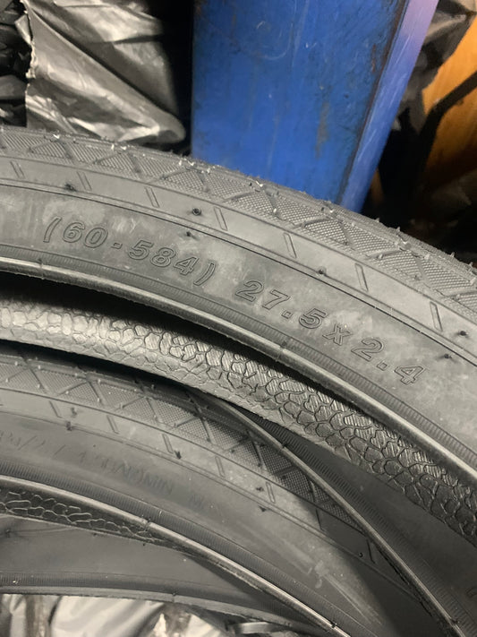 ** 27.5 x 2.4 SUPERMOTO X TYPE TYRE **